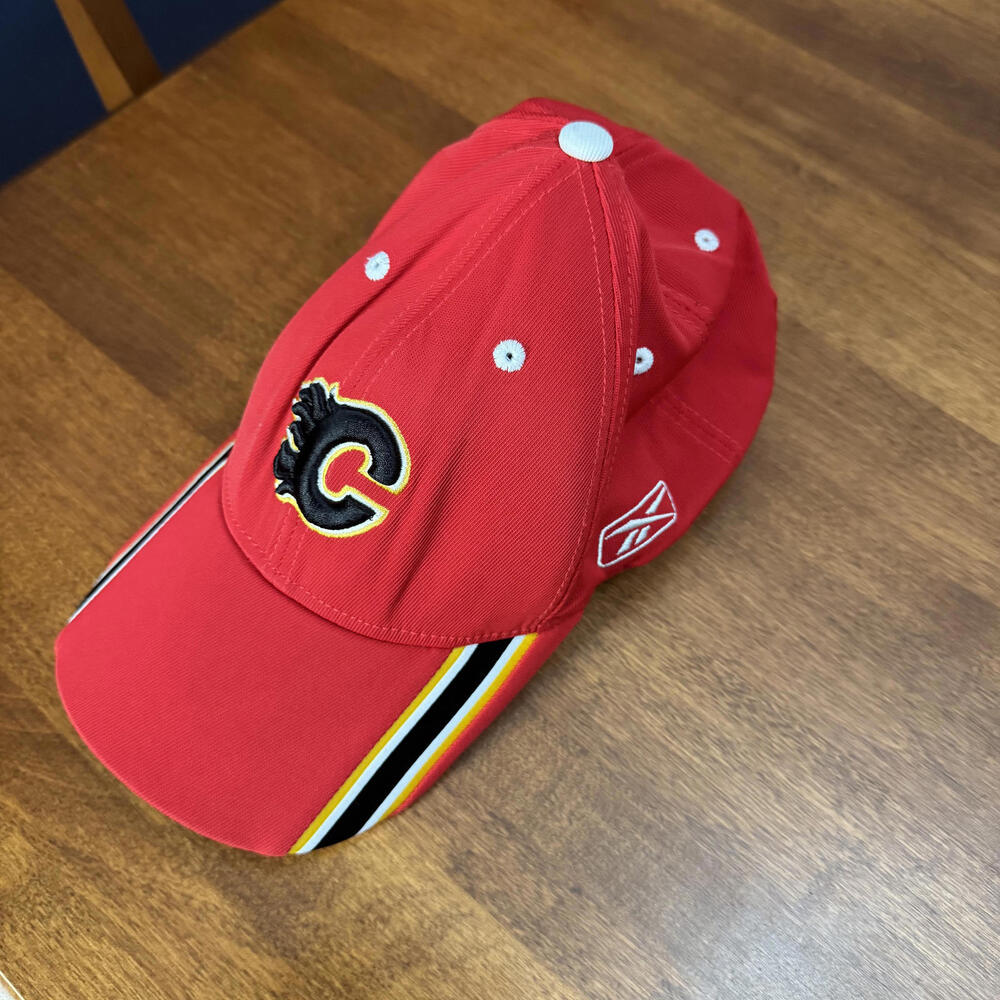 Reebok Calgary Flames NHL Center Ice Adjustable Hat Red Black Yellow Stripe